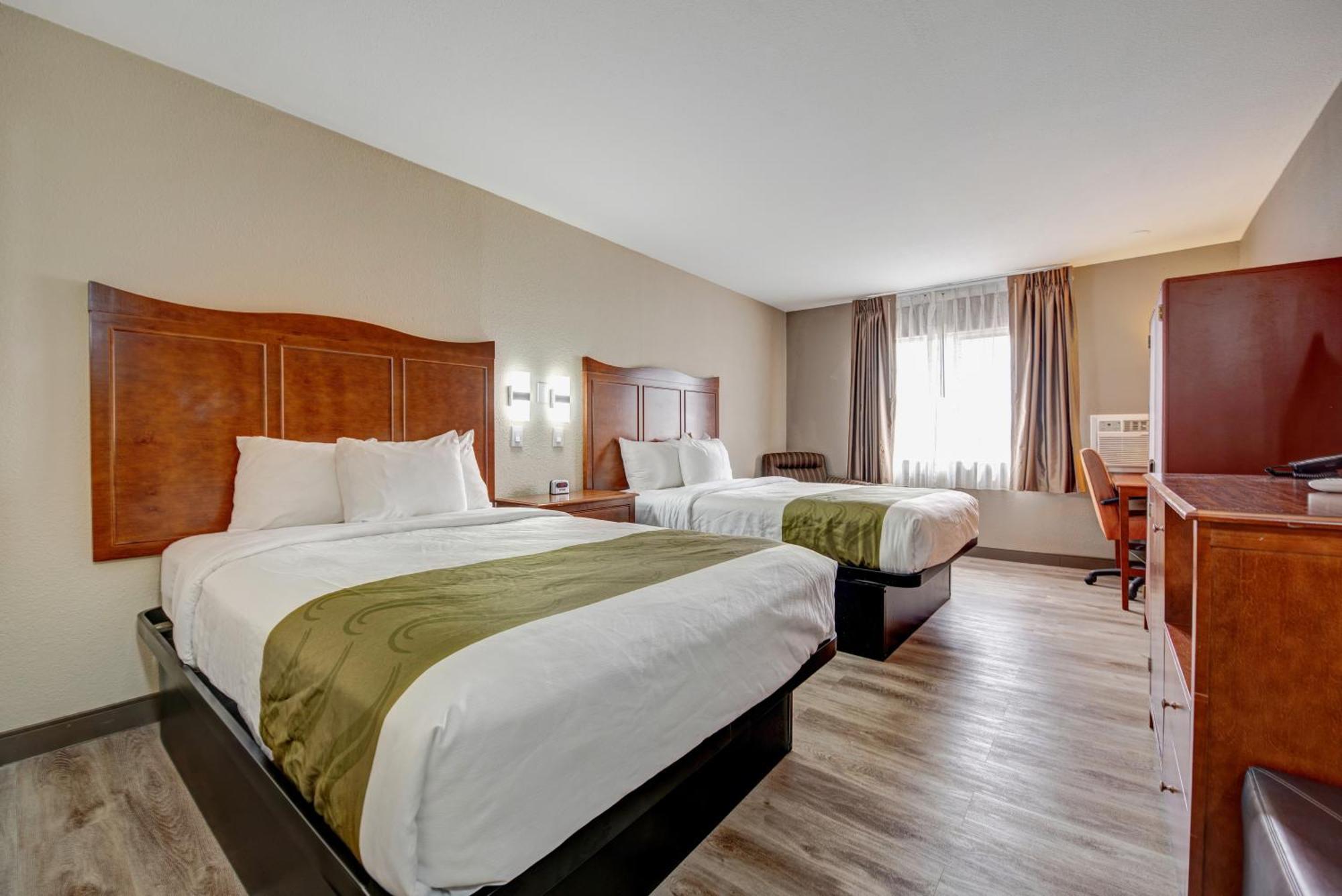 Quality Near Mesa Hotel Cortez