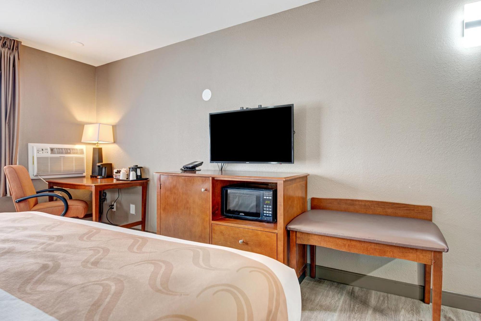 Hotel Quality Near Mesa Cortez
