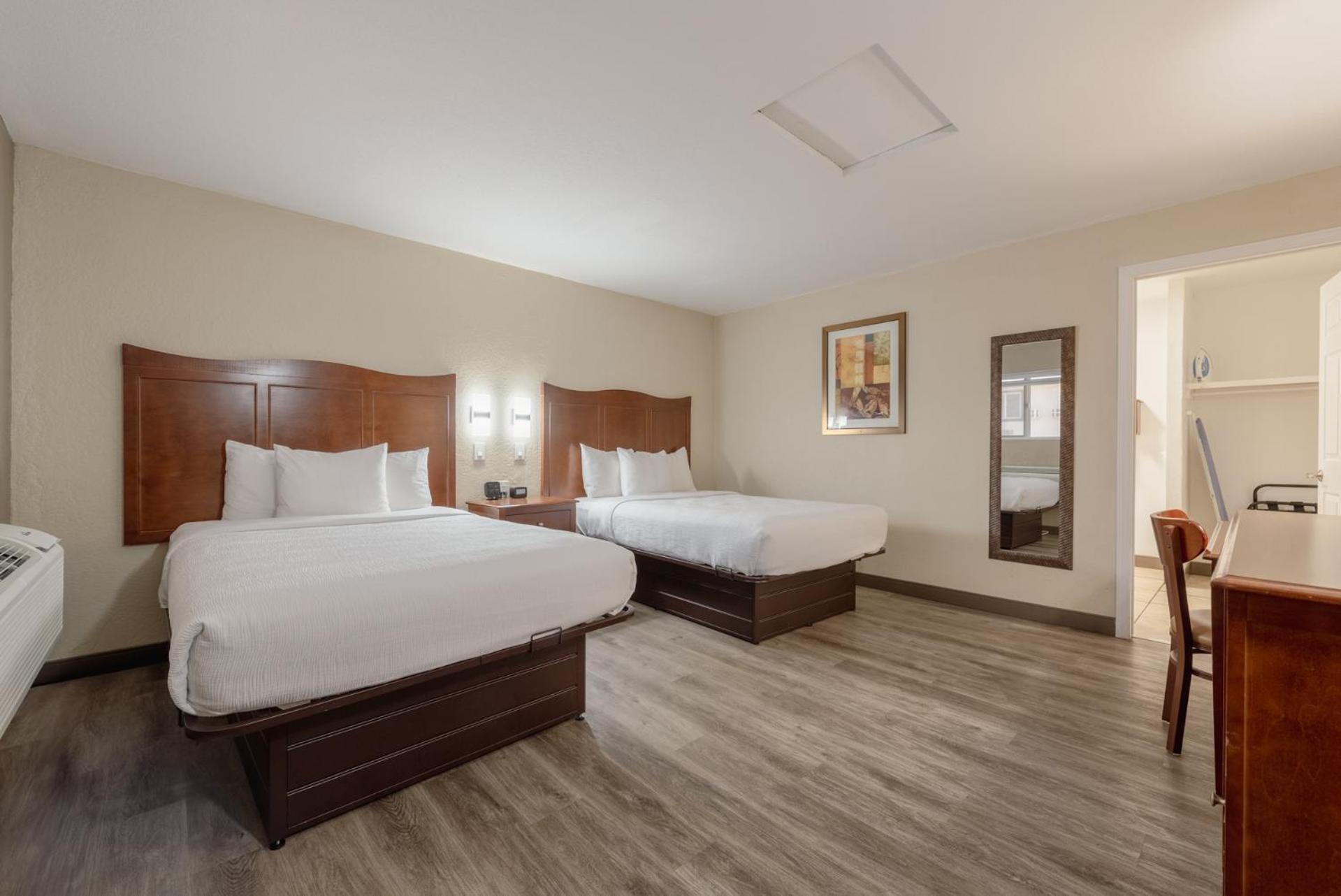 Quality Near Mesa Hotel