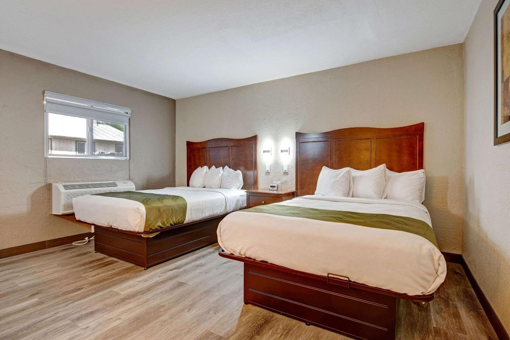 Quality Near Mesa Hotel 2*
