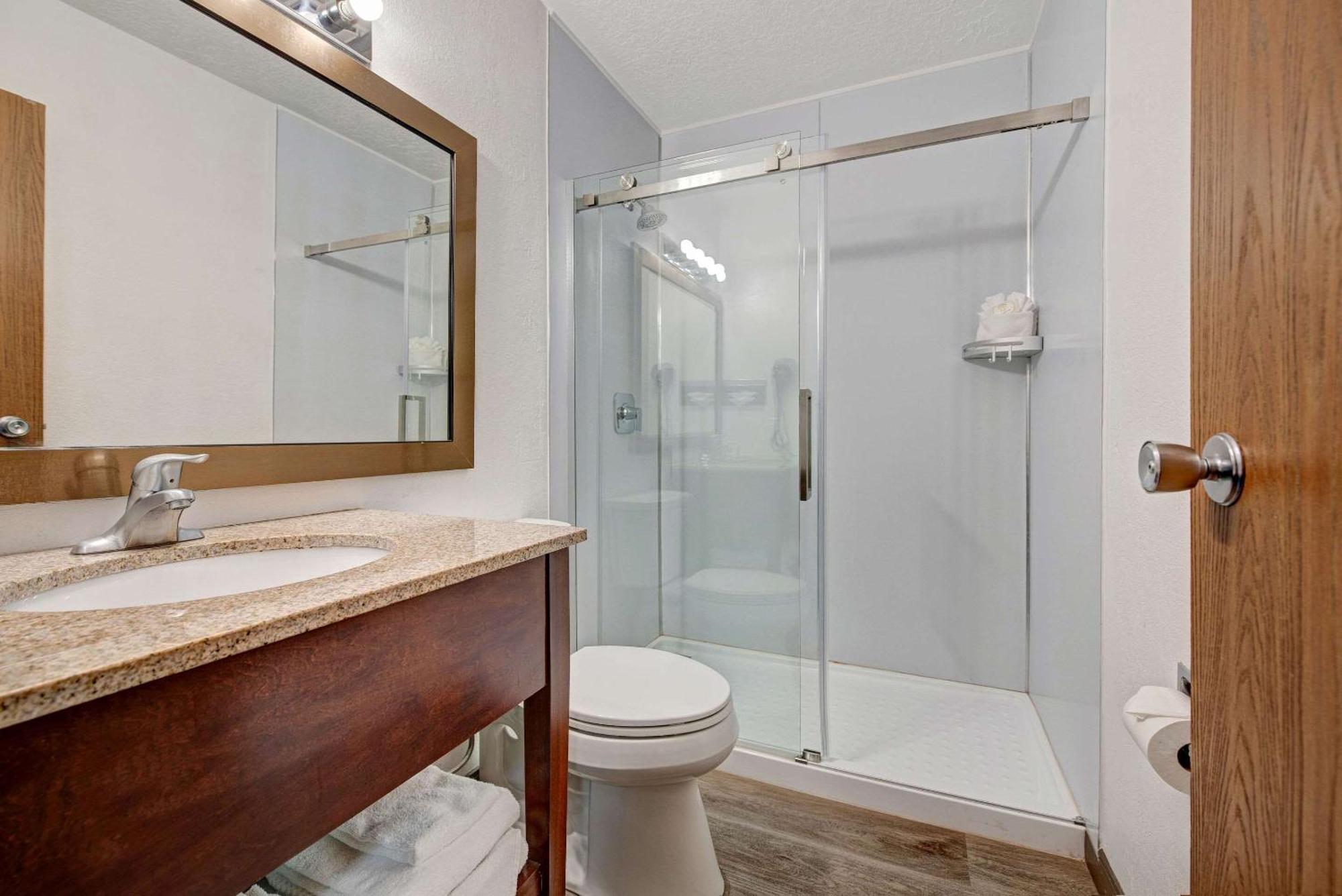 Quality Near Mesa Hotel